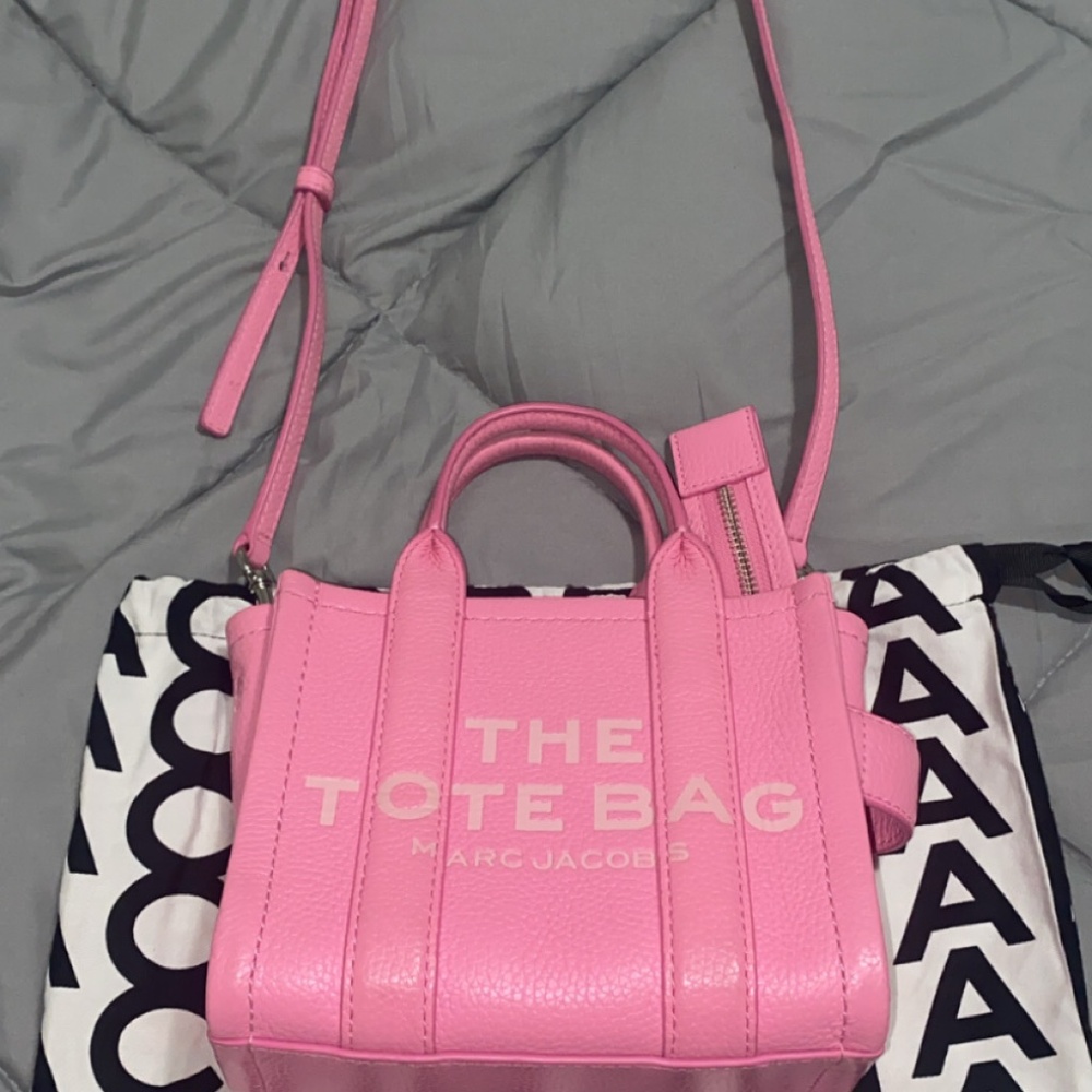 Marc Jacob’s mini tote bag
